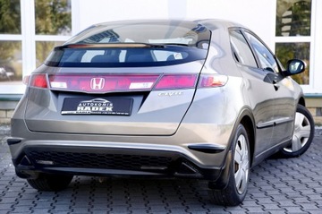 Honda Civic VIII Hatchback 5d 1.4 i 83KM 2007 Honda Civic Salon PL/ 2 Ręka/ Klimatronic/6, zdjęcie 19