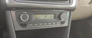 Volkswagen Polo V Hatchback 5d 1.6 TDI-CR DPF 105KM 2010 Volkswagen Polo 1.6 diesel ,bezwypadek ,bogata wersja ,zadbany 1.6 Diesel, zdjęcie 16