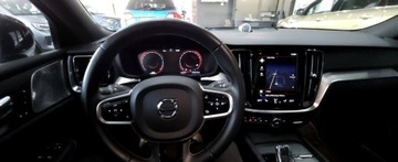 Volvo S60 III 2021 Volvo S60 2.0 Turbo benzyna 250 km. 4x4 Najbogatsza wersja wyposazenia 2.0, zdjęcie 37