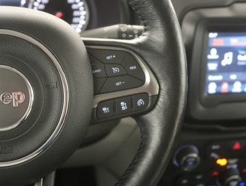 Jeep Renegade SUV Facelifting 1.3 GSE T4 Turbo 150KM 2018 Jeep Renegade 1.3 T-GDI, Salon Polska, Automat, zdjęcie 17