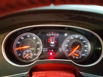 Bentley Bentayga 2018 Bentley Bentayga 2018 6.0 Benzyna 600KM, zdjęcie 9