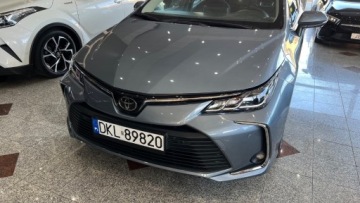 Toyota Corolla XII Sedan Facelifting 1.5 VVT-i 125KM 2023 Toyota Corolla 1.5 Benzyna 125 km tylko 32 tys. przebiegu 1.5 Benzyna 125KM, zdjęcie 1