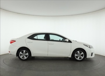 Toyota Corolla XI Sedan 1.4 D-4D 90KM 2014 Toyota Corolla 1.4 D-4D, Salon Polska, Serwis ASO, zdjęcie 5
