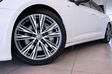 Audi A6 C8 Limousine 3.0 55 TFSI 340KM 2019 Audi A6 Limousine 3.0 Benzyna 340KM, zdjęcie 10