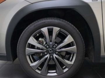 Lexus UX Crossover Facelifting 2.0 300h 199KM 2025 LEXUS UX 300h F Sport Design 2.0 Hybrid Dynamic Force 199KM 2025, zdjęcie 3