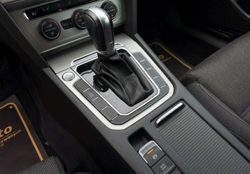 Volkswagen Passat B8 Variant 1.8 TSI BlueMotion Technology 180KM 2017 Volkswagen Passat 1.8 TSI DSG 180KM navi bezwypadkowy GWARANCJA KAMERA102, zdjęcie 31
