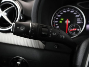 Mercedes Klasa B W246 Sports Tourer Facelifting 1.5 180 d 109KM 2017 Mercedes B 180 automat full LED navi klima, zdjęcie 31