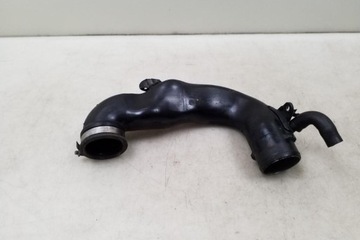 LEVÝ PŘÍVOD INTERCOOLER OPEL ASTRA J 55577108 1.7L DIESEL 81KW 2011
