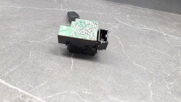 175326L PŘEPÍNAČ STĚRAČE GALANT COLT