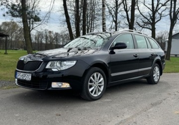 Skoda Superb II Kombi 1.4 TSI 125KM 2010 Skoda Superb Xenon, hak, skora 1.4 Benzyna 125KM