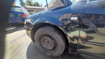 BLATNÍK LEVÝ PŘEDNÍ AUDI A4 B6 2004 KOMBI LZ9W