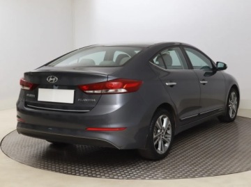 Hyundai Elantra VI Sedan 1.6 CRDi 136KM 2016 Hyundai Elantra 1.6 CRDi, Salon Polska, zdjęcie 4