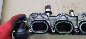 A7 4G KOLEKTOR SACÍ/ZBĚRNÉ LEVÝ 3.0 TFSI A6 C7 S4 B8 S5 SQ5 06E133109AL