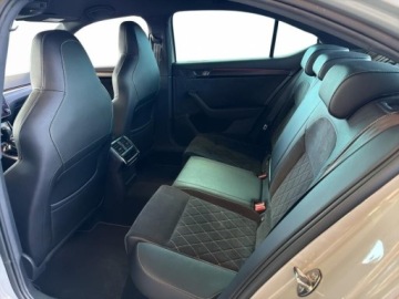 Skoda Superb III Liftback Facelifting 2.0 TSI 190KM 2021 Skoda Superb SportLine 2.0 TSI190 KM DSG DCC Matrix LED ACC Amundsen Hak, zdjęcie 6