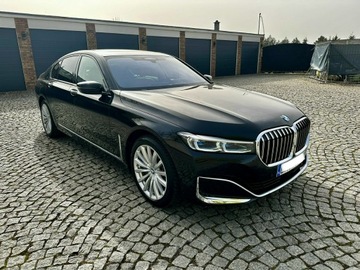 BMW Seria 7 G11-G12 Sedan Facelifting 3.0 740d 340KM 2022 BMW 740 Luxury Line Najbogatsza wersja 2022