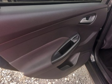 Ford Focus III Hatchback 5d 1.0 EcoBoost 125KM 2013 Ford Focus FORD FOKUS MK 3 benzyna super stan Benzyna 125KM, zdjęcie 17