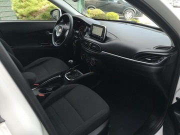 Fiat Tipo II Station Wagon 1.6 MultiJet 120KM 2017 Fiat Tipo 1.6 Multijet 120KM Klimatr Navi Kamera, zdjęcie 20