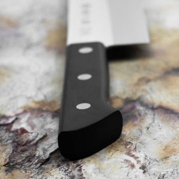 NÓŻ SANTOKU JAPOŃSKI TOJIRO BASIC VG-10 16,5 CM.