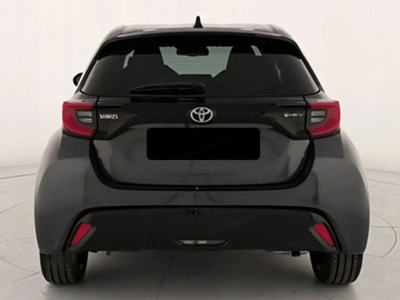 Toyota Yaris IV Hatchback Facelifting 1.5 Hybrid Dynamic Force 130KM 2025 Od ręki - Executive 1.5 Hybrid 130KM | Podgrzewane fotele!, zdjęcie 4