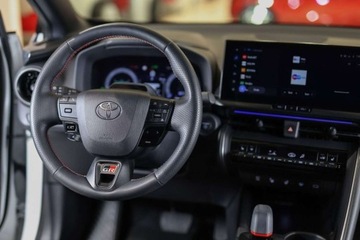 Toyota C-HR II SUV 2.0 Hybrid Dynamic Force 197KM 2024 Toyota C-HR 2.0 Hybrid Dynamic Force GR Sport 2.0 Hybryda 197KM, zdjęcie 28