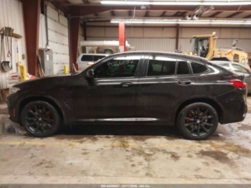 BMW X4 G02 2022 BMW X4 M40i 2022 3.0 Benzyna 382KM, zdjęcie 2
