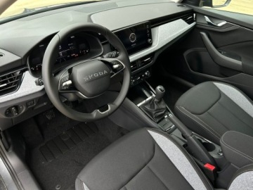 Skoda Scala Hatchback Facelifting 1.0 TSI 115KM 2026 Skoda Scala Drive 1,0 TSI 115 KM 6-biegowa manualn, zdjęcie 4