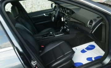 Mercedes Klasa C W204 Limuzyna 3.5 350 CGI BlueEFFICIENCY 306KM 2013 Mercedes-Benz Klasa C Mercedes-Benz Klasa C W204 3,5 V6(306 PS)4MATIC Auto, zdjęcie 20