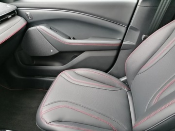 Ford Mustang VI 2022 Mustang Mach-E 351KM AWD Elektryczny, zdjęcie 14