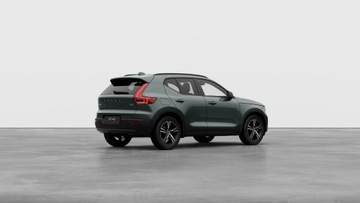 Volvo XC40 Crossover Facelifting 2.0 B3 163KM 2025 Volvo XC 40 Plus Dark B3 Mild Hybrid Benzyna, zdjęcie 5