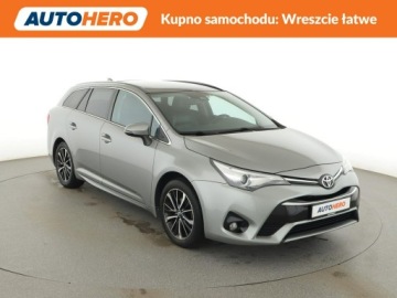 Toyota Avensis III Wagon Facelifting 2015 1.8 Valvematic 147KM 2018 Toyota Avensis automat skóra panorama navi klima, zdjęcie 9