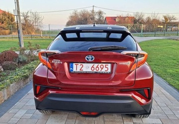 Toyota C-HR I Crossover 1.8 Hybrid 122KM 2019 Toyota C-HR Toyota C-HR 1.8 Hybryda 122KM, zdjęcie 4