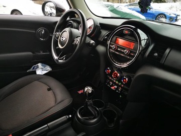 Mini One II 2016 MINI F56 Hatchback 1.2 102KM , Manual, Przebieg 83816, zdjęcie 7