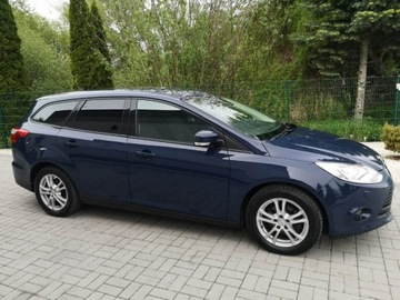 Ford Focus III Kombi 1.0 EcoBoost 125KM 2013 Ford Focus 1.0 ECOBOOST 125KM # Klima # Alu # LED, zdjęcie 3