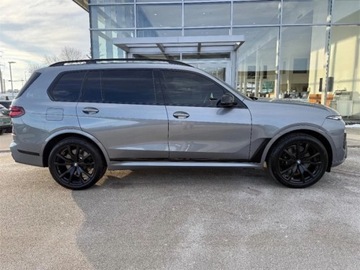 BMW X7 SUV M Facelifting 4.4 M60i 530KM 2025 BMW X7 M60i xDrive Suv 4.4 (530KM) 2025, zdjęcie 1