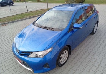 Toyota Auris II Hatchback 5d Dual VVT-i 100 99KM 2014 Toyota Auris Kupiony w Polsce - benzyna - przebieg 119.000 km 1.3 Benzyna, zdjęcie 4