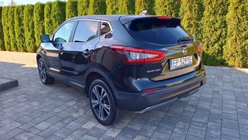 Nissan Qashqai II Crossover Facelifting 1.2 DiG-T 115KM 2018 Nissan Qashqai 1,2Benzyna Bezwypadkowy Zadbany 1.2 Benzyna 115KM, zdjęcie 5