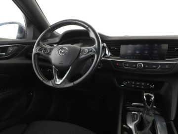 Opel Insignia II Sports Tourer Facelifting 2.0 Diesel 174KM 2021 Opel Insignia Automat Navi Czujniki parkowania, zdjęcie 15