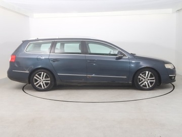 Volkswagen Passat B6 Variant 2.0 TDI PD-DPF 140KM 2006 VW Passat 2.0 TDI, HAK, Klima, Klimatronic,ALU, zdjęcie 5