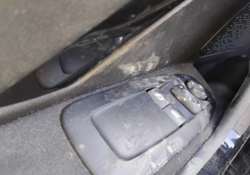 Peugeot 208 I 2016 Peugeot 208 2016r, 1.2Benzyna. Delikatnie uszkodzony prawy przod. Jezdzi., zdjęcie 9