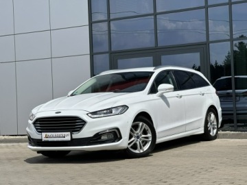 Ford Mondeo V Kombi Facelifting 2.0 EcoBlue 190KM 2019 Ford Mondeo SW LED Kamera Navi Grzane fot. i Szyba