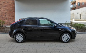 Ford Focus II Coupe-Cabriolet 2.0 Duratec 16V 145KM 2007 Ford Focus 2,0 (145KM) 2007 r. 2.0 Benzyna 145KM, zdjęcie 4