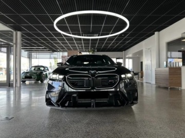 BMW Seria 5 G90-91 M Touring 4.4 V8 727KM 2025 BMW Seria 5 Touring M5 Combi 4.4 (727KM) 2025, zdjęcie 1
