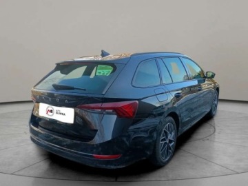 Skoda Octavia IV Kombi 2.0 TDI 115KM 2022 Skoda Octavia Skoda Octavia 2.0 TDI 115 KM Ambition DSG 2.0 Diesel 115KM, zdjęcie 6