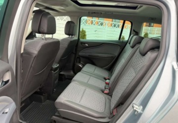 Opel Zafira C Tourer 2.0 CDTI ECOTEC 130KM 2013 Opel Zafira Opel Zafira Tourer 2.0 CDTI Edition 2.0 Diesel 130KM, zdjęcie 11