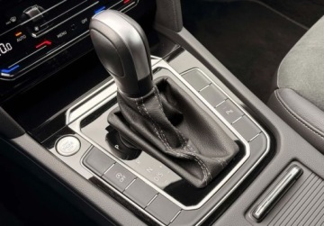 Volkswagen Arteon Fastback Facelifting 2.0 TDI 200KM 2023 Volkswagen Arteon 2024 Hak Dynamic Light Kamera Easy Open Masaz Salo, zdjęcie 24