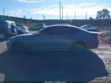 BMW Seria 5 G30-G31 2021 BMW Seria 5 540i xDrive 2021 3.0 Benzyna 335KM, zdjęcie 2