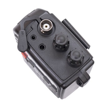 Портативная радиостанция CB Pni HP62 с антенной BNC и батарейным отсеком PNI-HP62AC