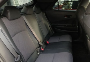 Toyota C-HR II SUV 2.0 Hybrid Dynamic Force 197KM 2023 Toyota C-HR C-HR Executive Rej. 2024 Vat Marza Salon PL Serwis ASO, zdjęcie 28