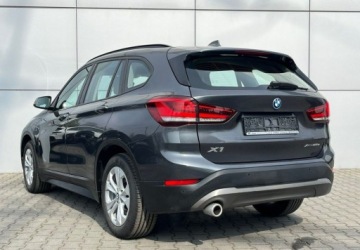 BMW X1 F48 Crossover Plug-In 1.5 25e 220KM 2021 BMW X1 xDrive Plug-In PDC Automat Led Navi Tempomat FV23 1.5, zdjęcie 8