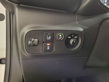 Citroen C3 III Hatchback 1.2 PureTech 68KM 2019 Citroën C3 1.2 PureTech Feel III (2016-) 1.2 benz, zdjęcie 15